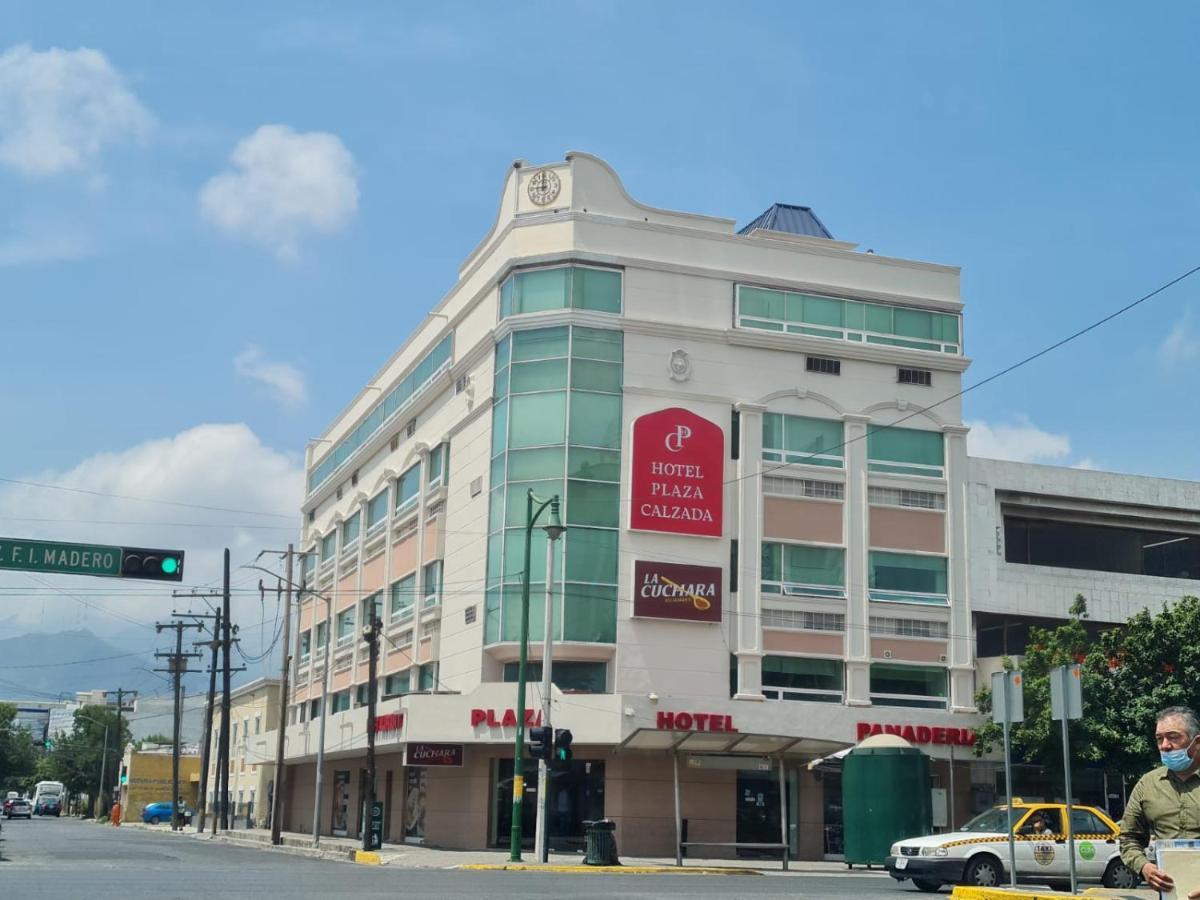 Hotel Plaza Calzada Monterrey Exterior foto